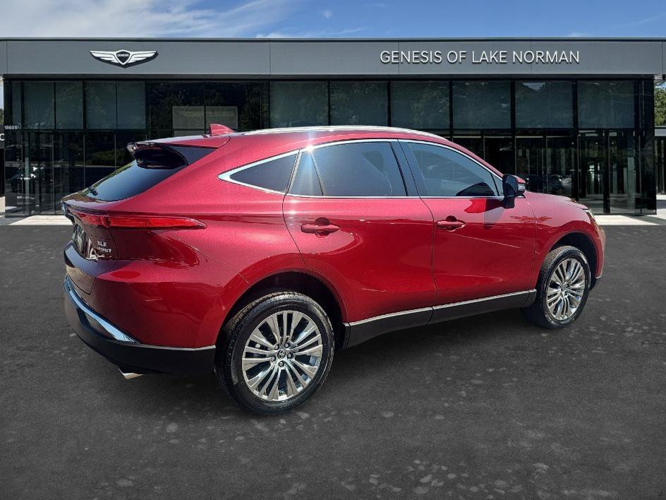 Used 2022 Ruby Flare Pearl Toyota XLE image 5