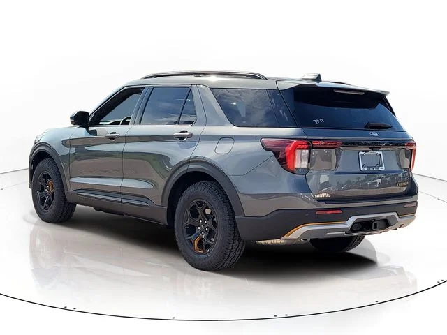 New 2027 Gray Metallic Ford Tremor image 7