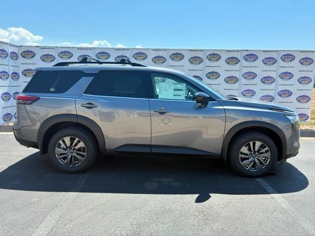 New 2026 Nissan Pathfinder SV