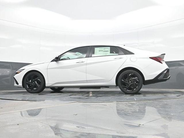 New 2026 White Hyundai SEL Sport image 20
