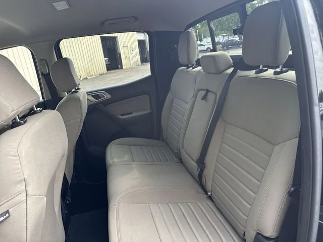 Used 2020 Black Ford XLT image 14