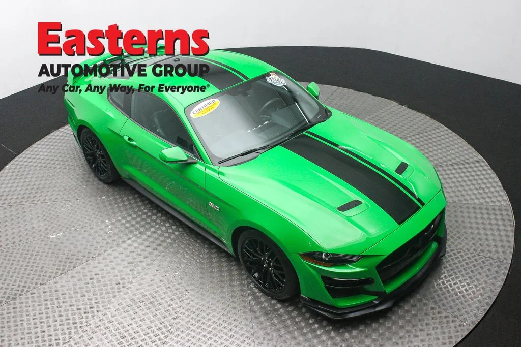 Used 2019 Green Ford GT image 3