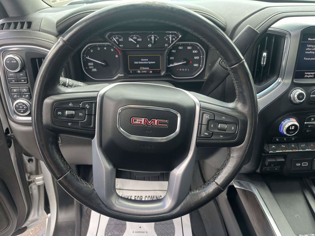 Used 2022 Silver GMC SLT image 17
