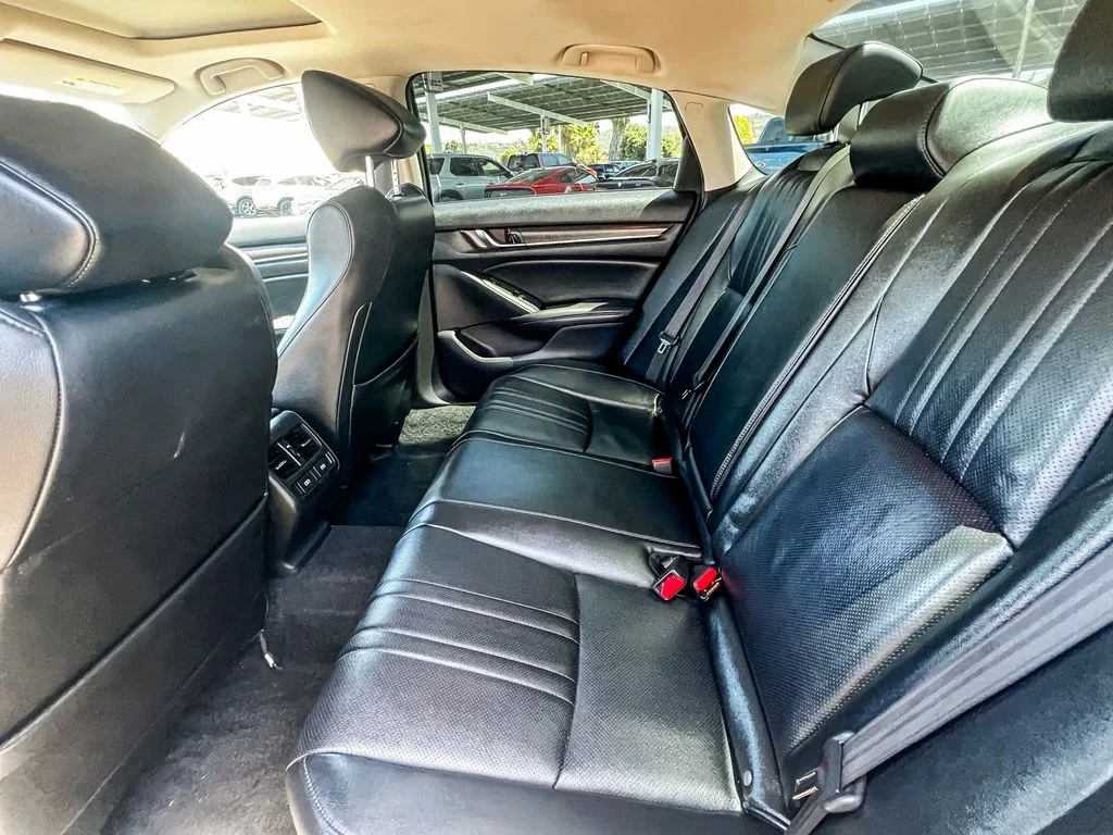 Used 2022 Green Honda Touring image 17