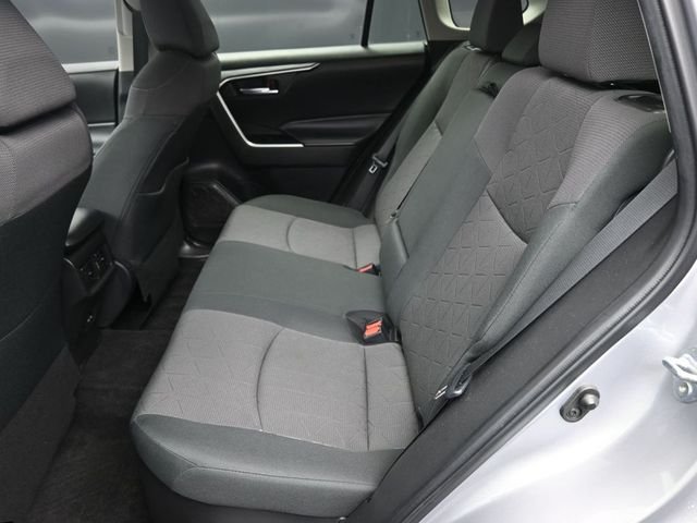 2023 Toyota RAV4 XLE - Photo 20