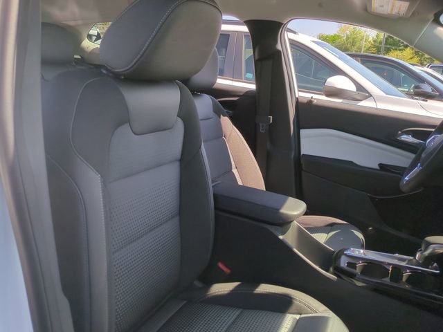 2026 Chevrolet Trax LT - Photo 30