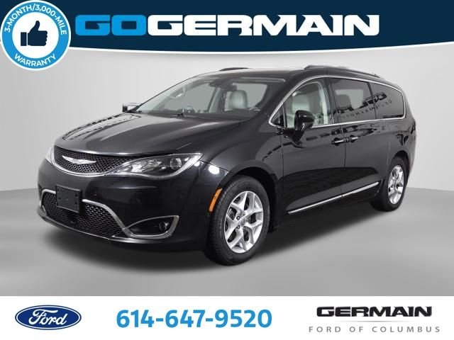 2017 Chrysler Pacifica Touring-L Plus's photo