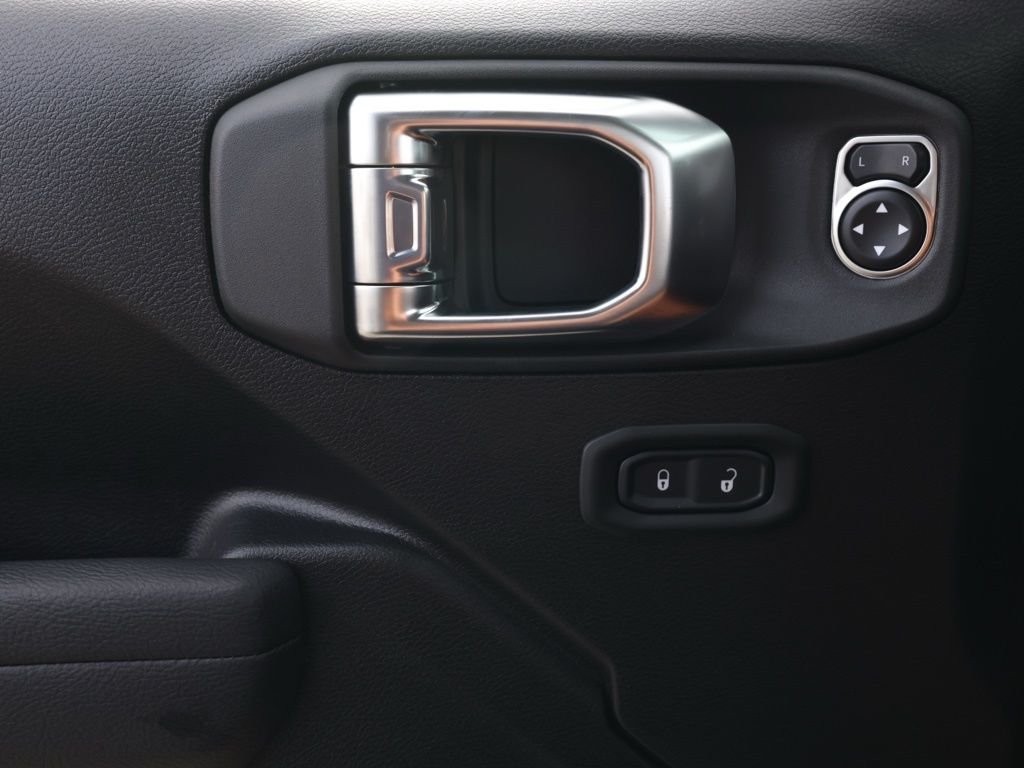 New 2026 Granite Crystal Metallic Clear-Coat Exterior Paint Jeep Sport S image 22