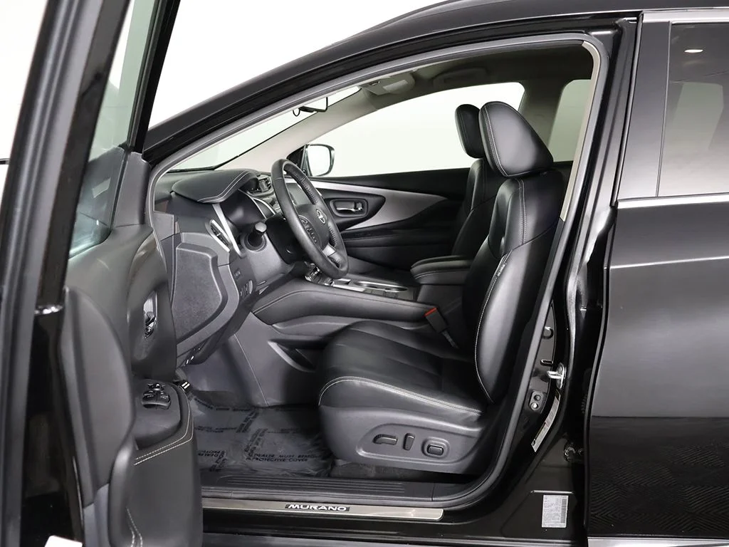 Used 2023 Black Nissan SV image 27