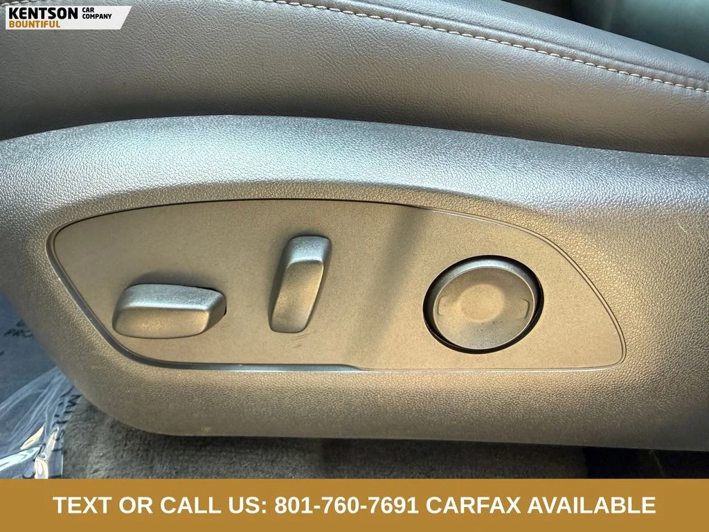 Used 2025 Gray GMC Elevation image 32