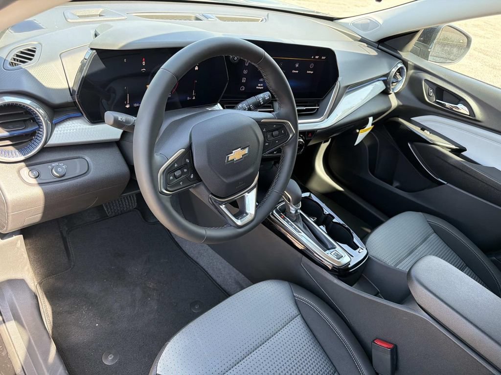 New 2026 Mosaic Black Metallic Chevrolet LT image 18