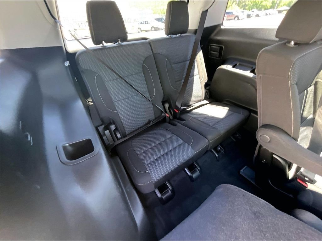 Used 2023 Volcanic Red Tintcoat GMC SLE image 17