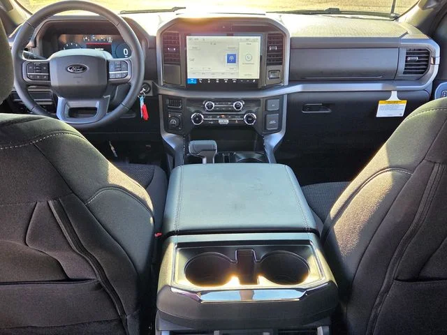 New 2026 Oxford White Ford XLT image 15