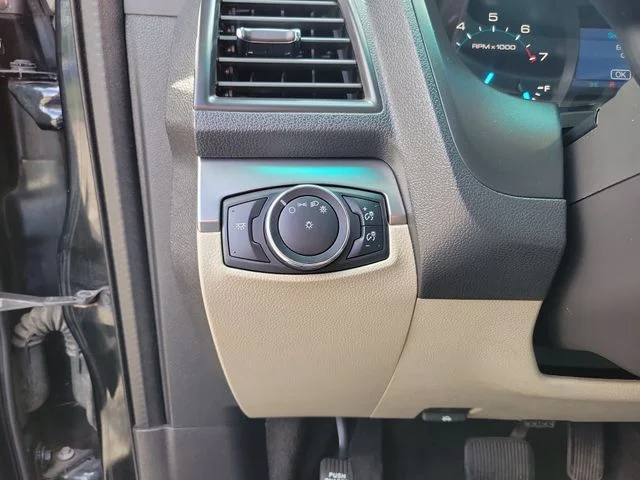 Used 2015 Black Ford Base image 20