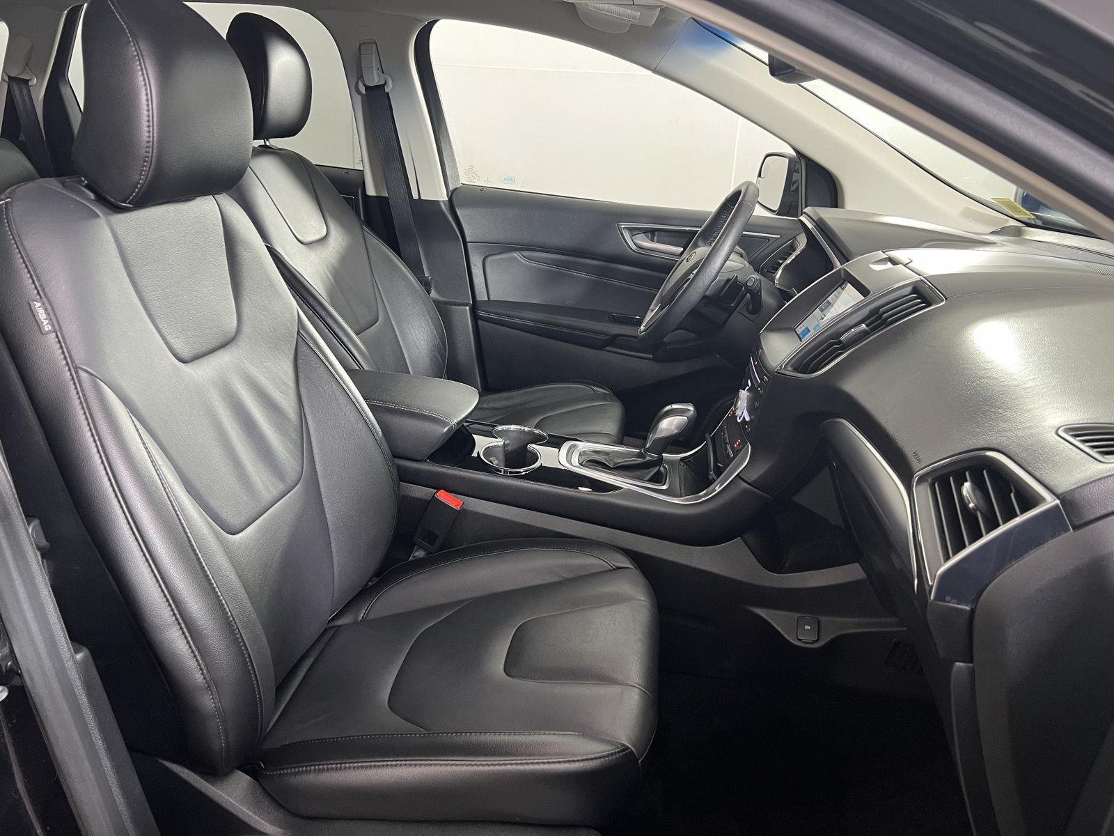 Used 2018 Shadow Black Ford Titanium image 28