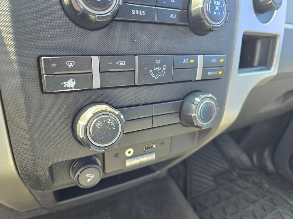 Used 2011 Tuxedo Black Metallic Ford XLT image 22