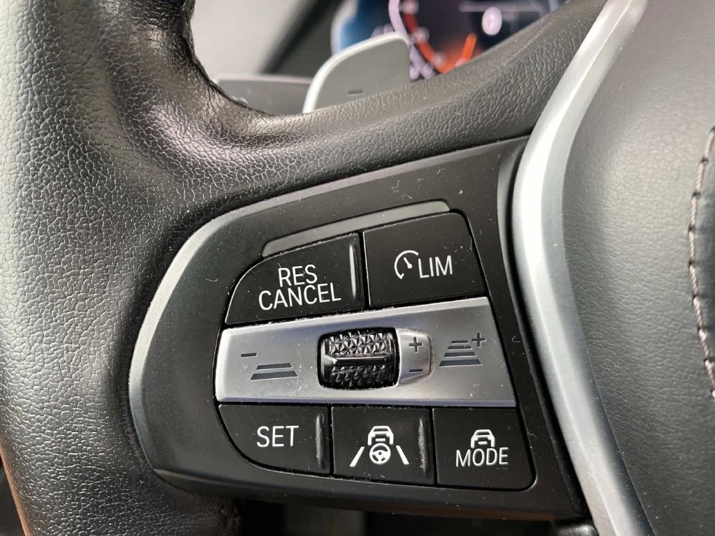 Used 2021 Blue BMW xDrive40i image 19
