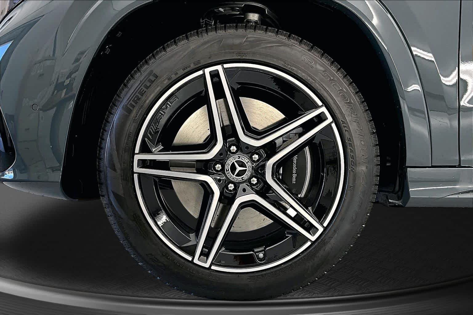 New 2027 Dark Petrol Mercedes-Benz GLS 450 image 8