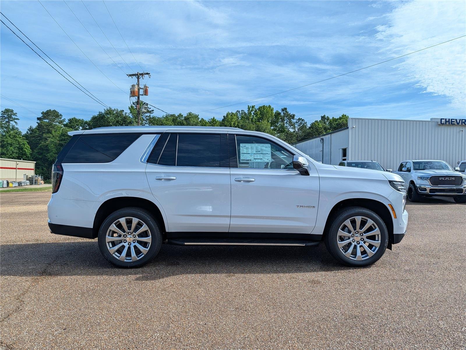 New 2026 Polar White Tricoat Chevrolet Premier image 6