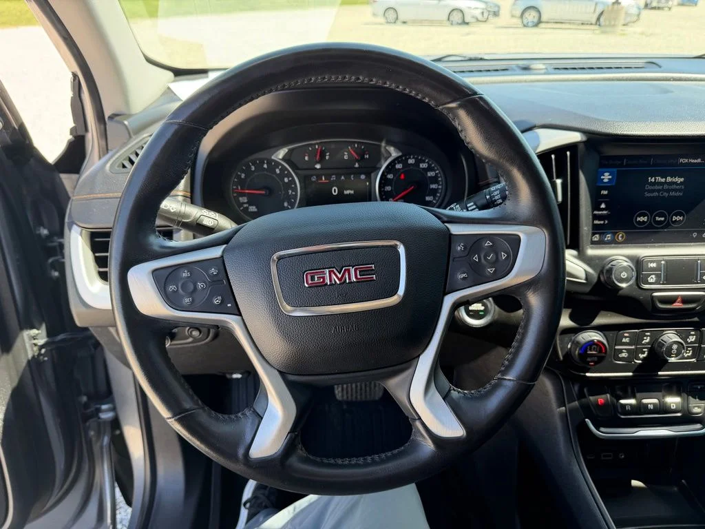 Used 2021 Gray GMC SLT image 16