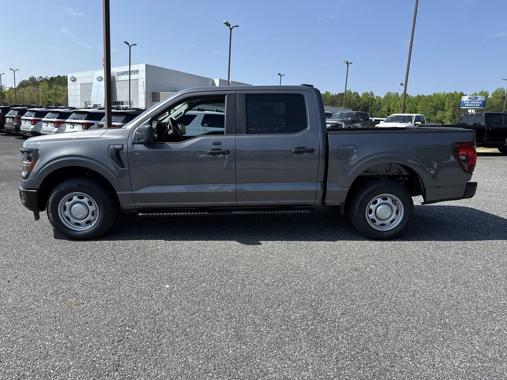 New 2026 Gray Ford XL image 4