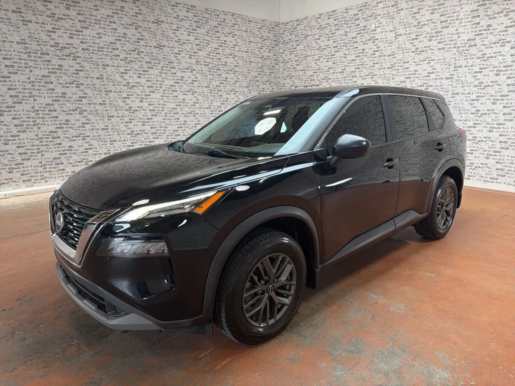 Used 2023 Black Nissan S image 3