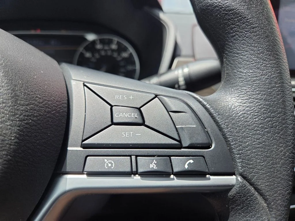 Used 2025 Black Nissan 2.5 SV image 14