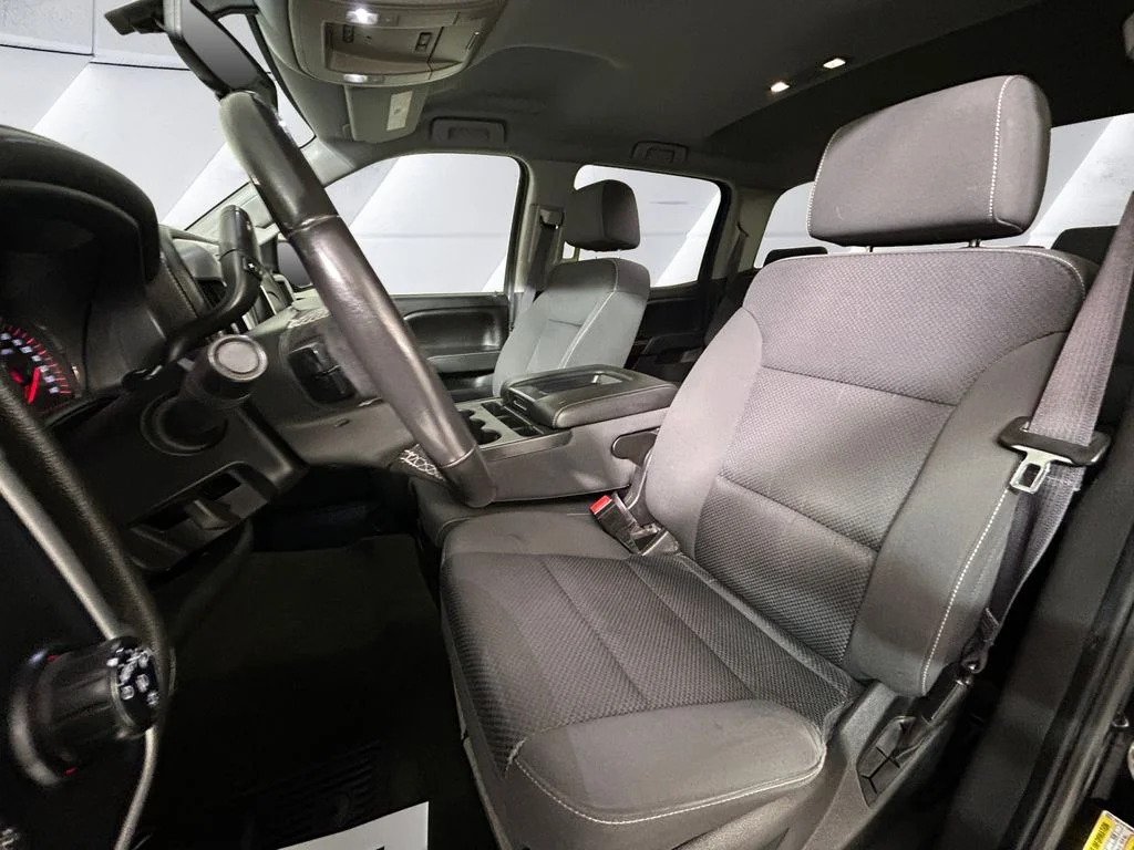 Used 2016 Black GMC SLE image 8