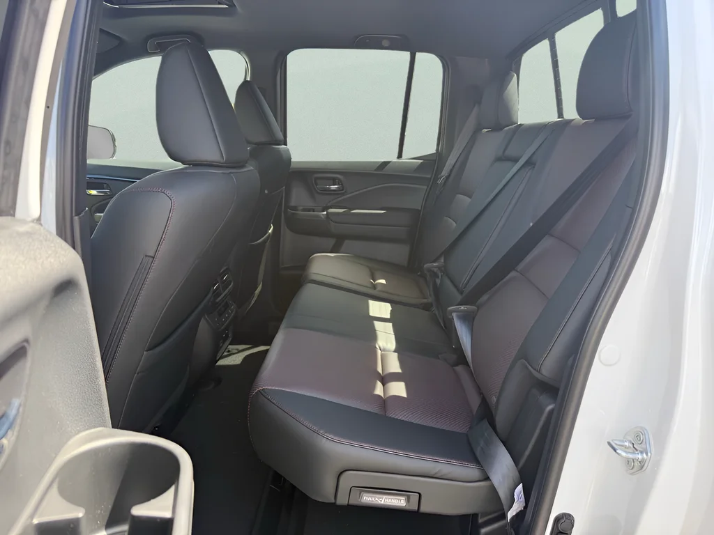 2026 Honda Ridgeline Black Edition - Photo 13