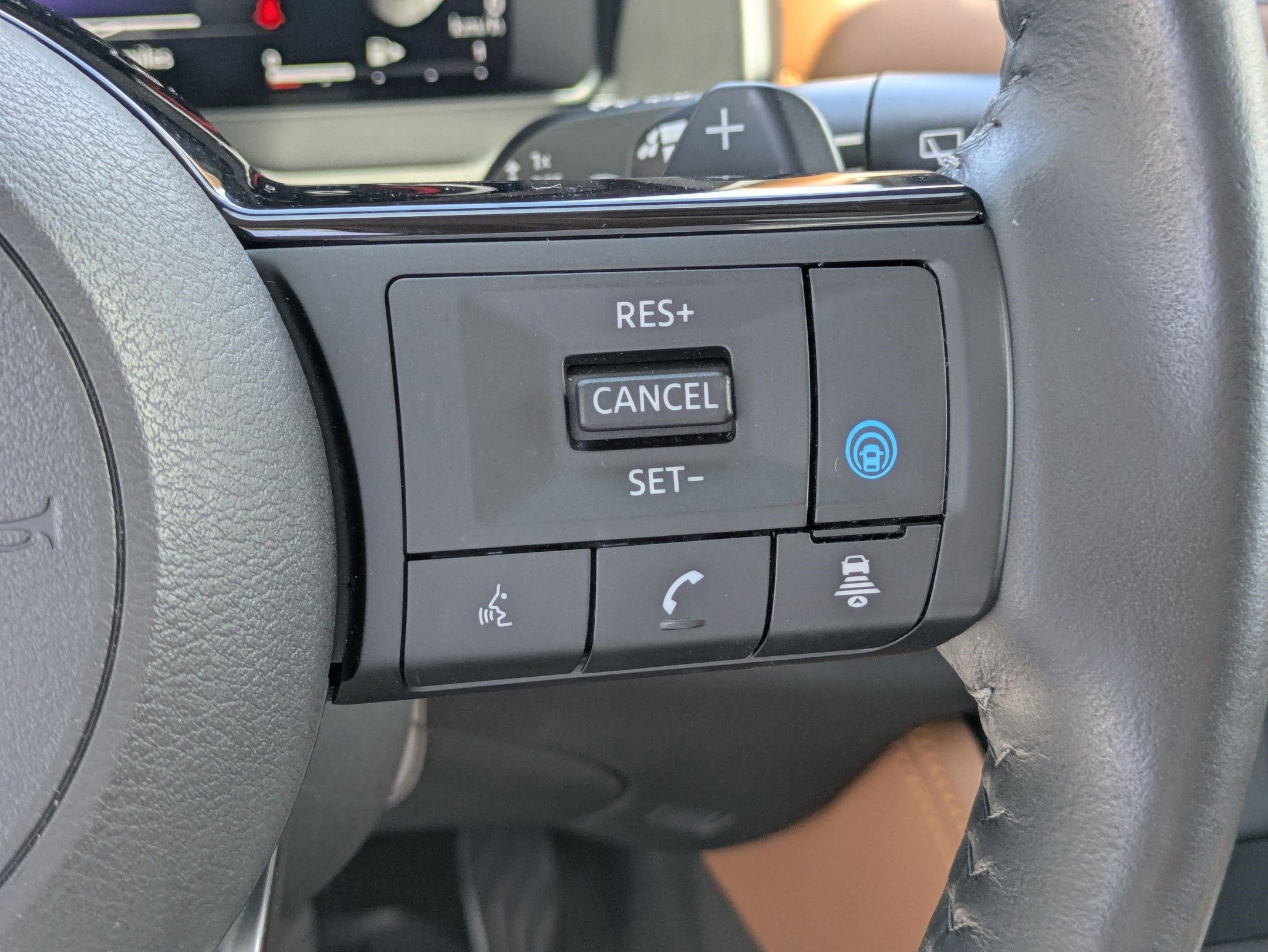 Certified Used 2024 Everest White Pearl Nissan Platinum image 19