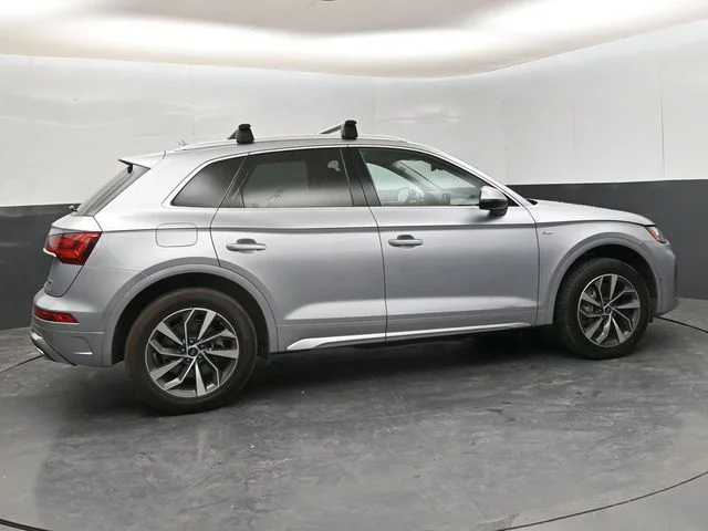 Used 2024  Audi 45 S line Premium image 8