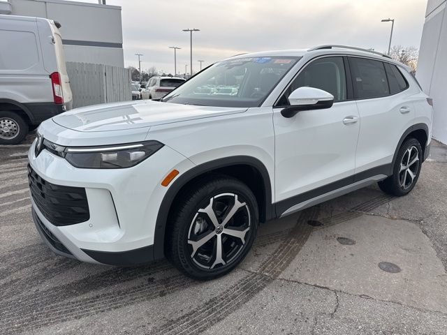 New 2026 Pure White Volkswagen 2.0T SE image 11