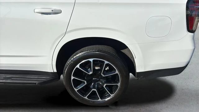 Used 2024 White Chevrolet RST image 38