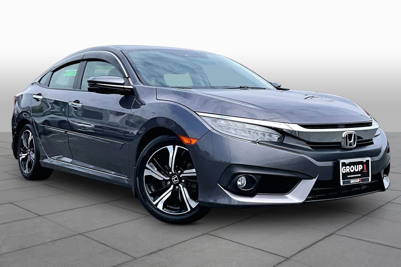 Used 2016 Modern Steel Metallic Honda Touring image 3