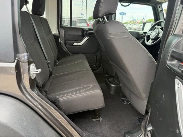 Used 2017 Gray Jeep Unlimited Rubicon image 13