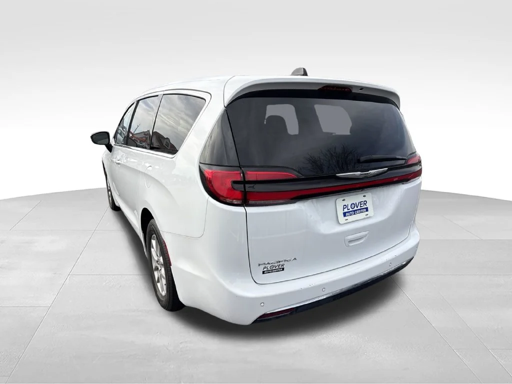 Used 2024 Bright White Clearcoat Chrysler Touring L image 4