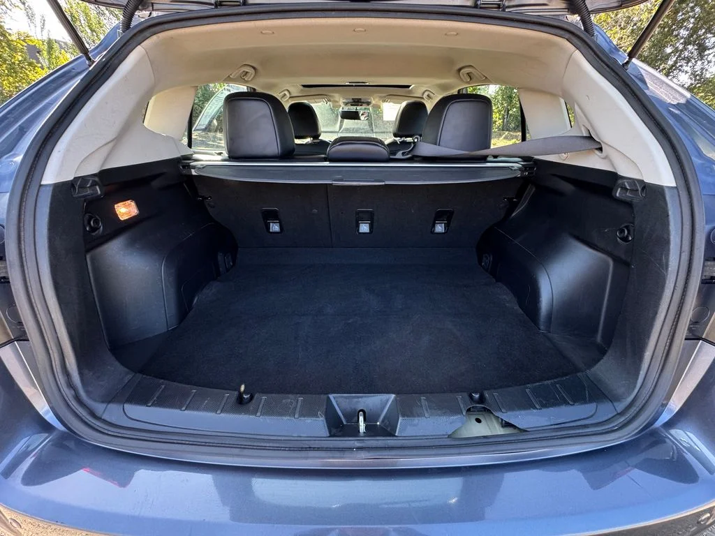 Used 2017 Carbide Gray Metallic Subaru 2.0i Limited image 10