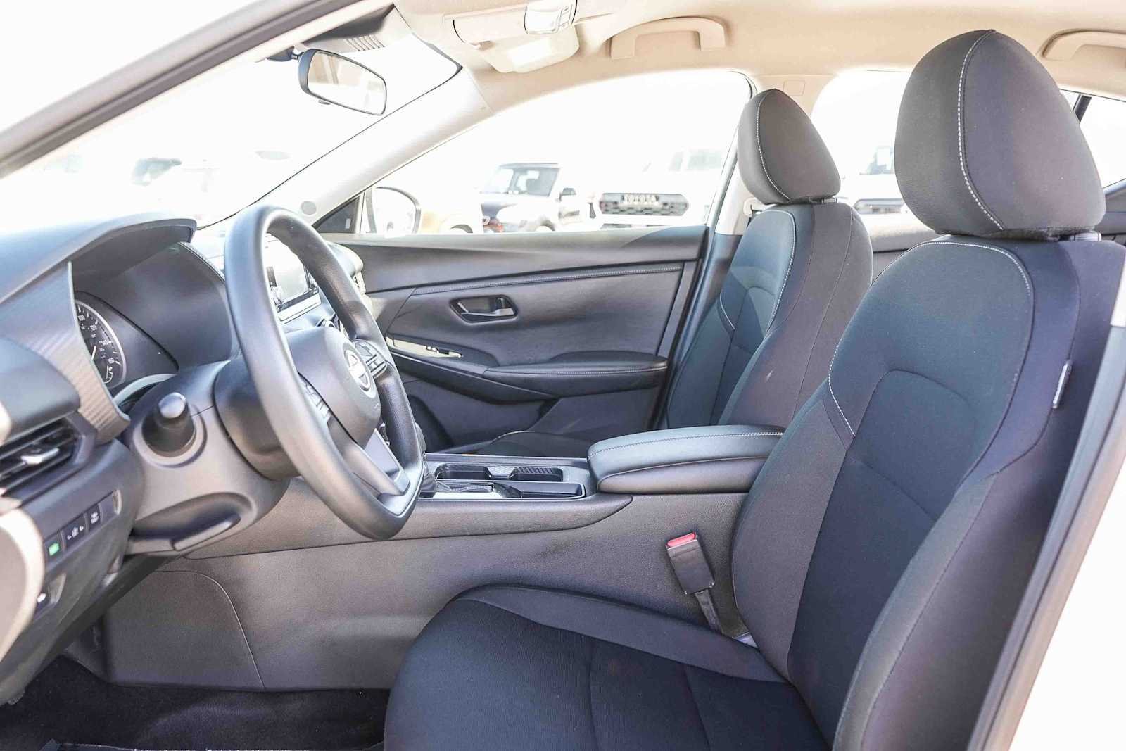 2025 Nissan Sentra S - Photo 17
