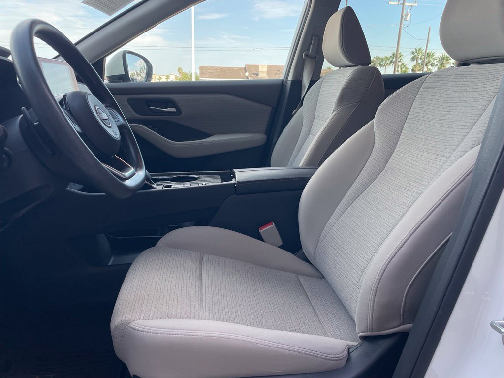 Used 2023 White Nissan SV image 13