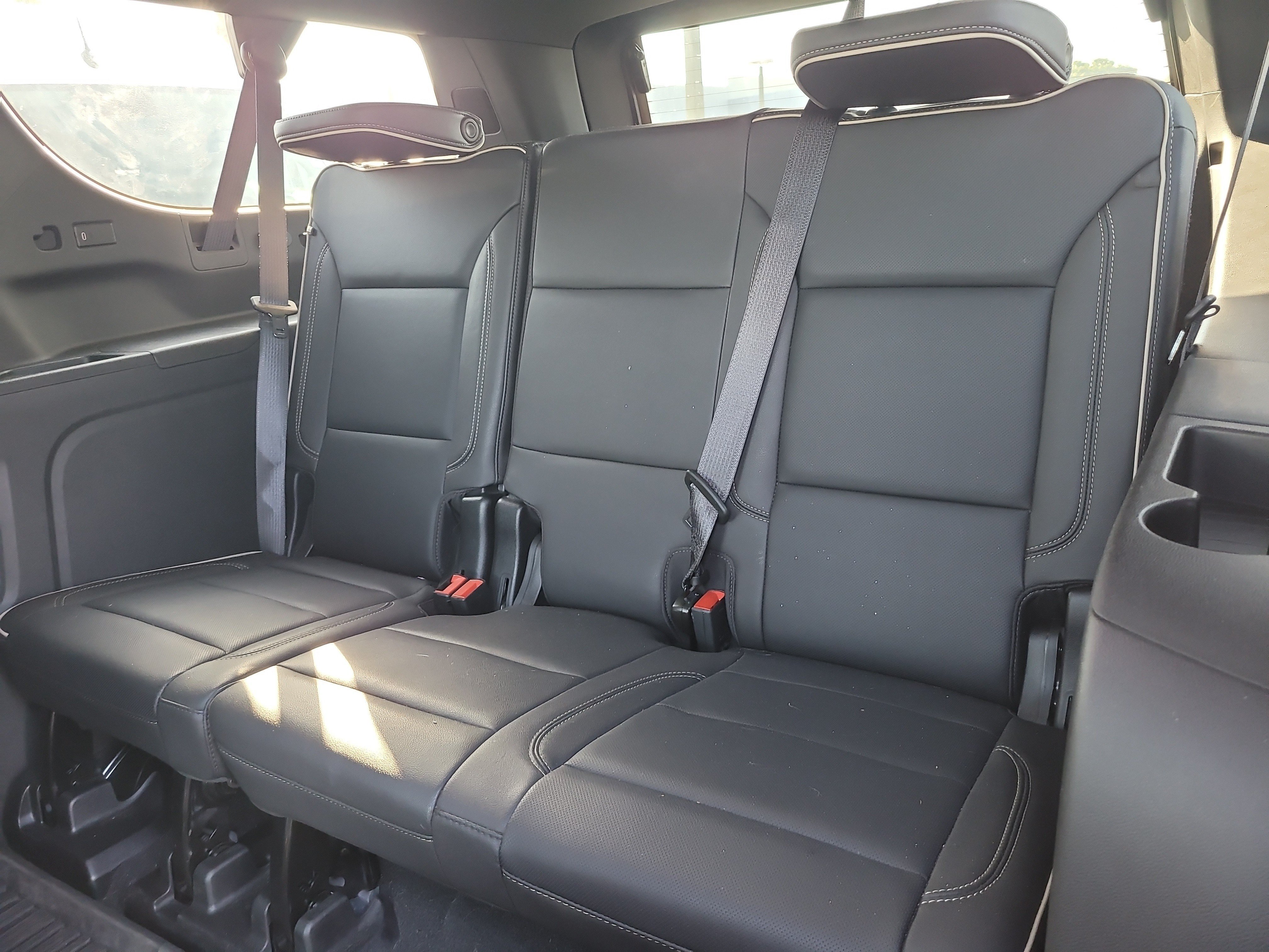 Used 2024 Sterling Metallic GMC SLT image 12