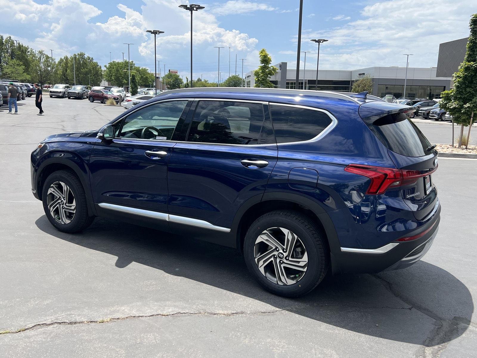 Certified Used 2022 Stormy Sea Hyundai SEL image 11