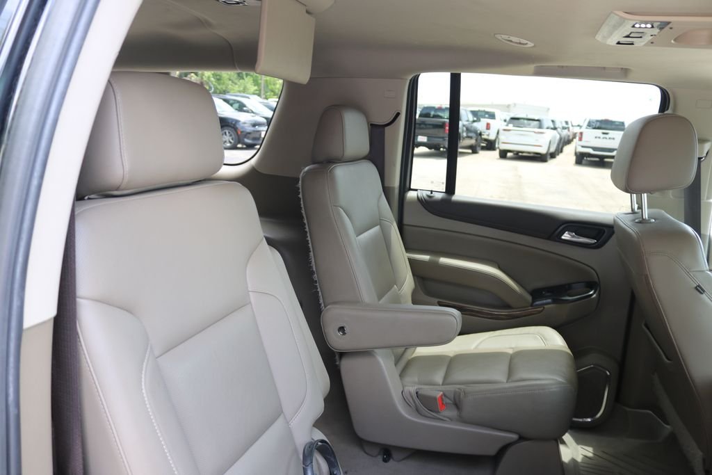 Used 2019 Black GMC SLT image 21
