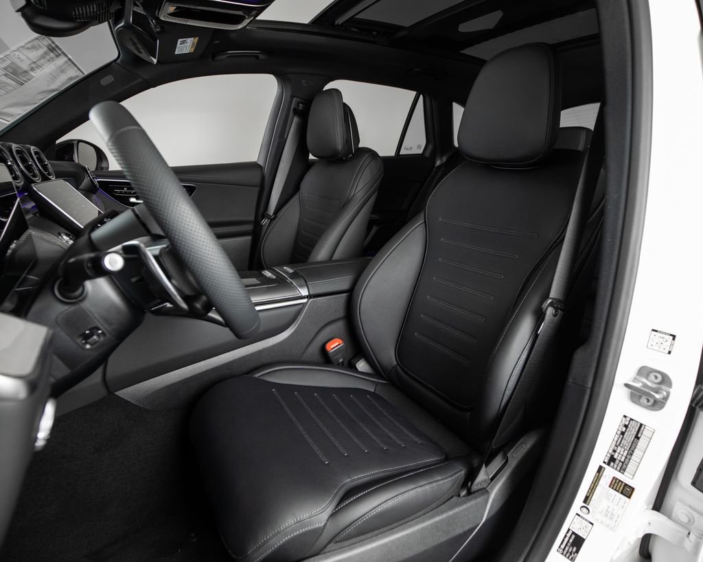 New 2026 Polar White Mercedes-Benz GLC 43 AMG® image 5