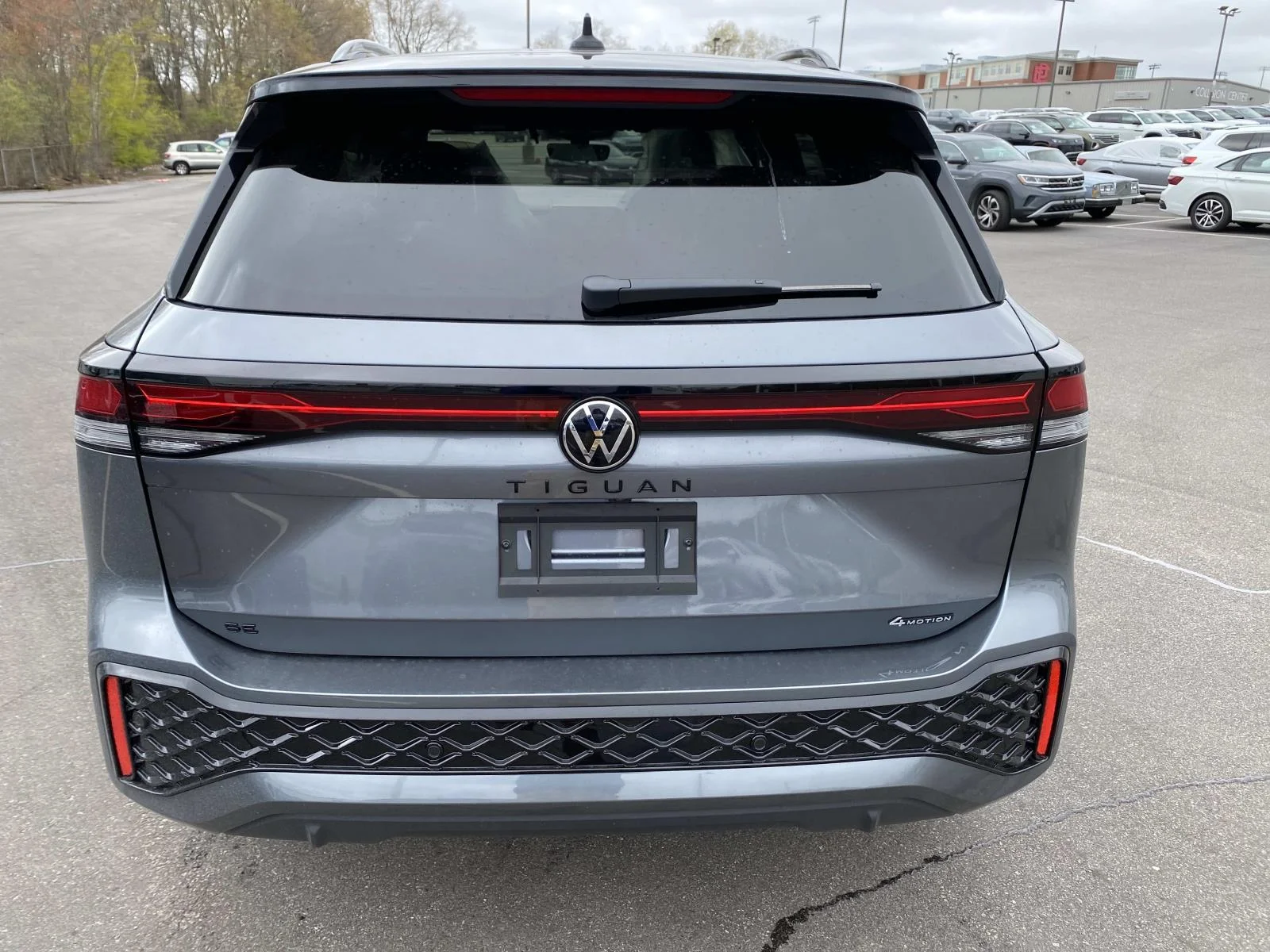 New 2026 Platinum Gray Metallic Volkswagen SE R-Line Black 4MOTION image 4