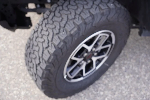 Certified Used 2025 Blue Jeep Rubicon image 13