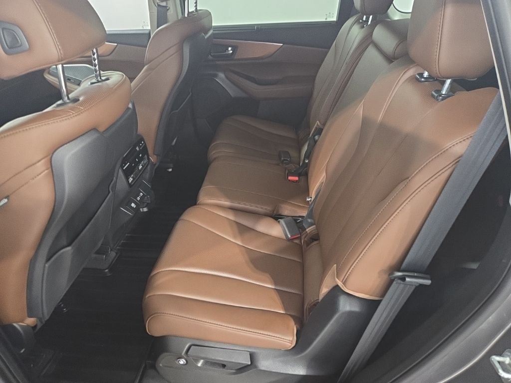 Used 2023 Liquid Carbon Metallic Acura Technology image 26