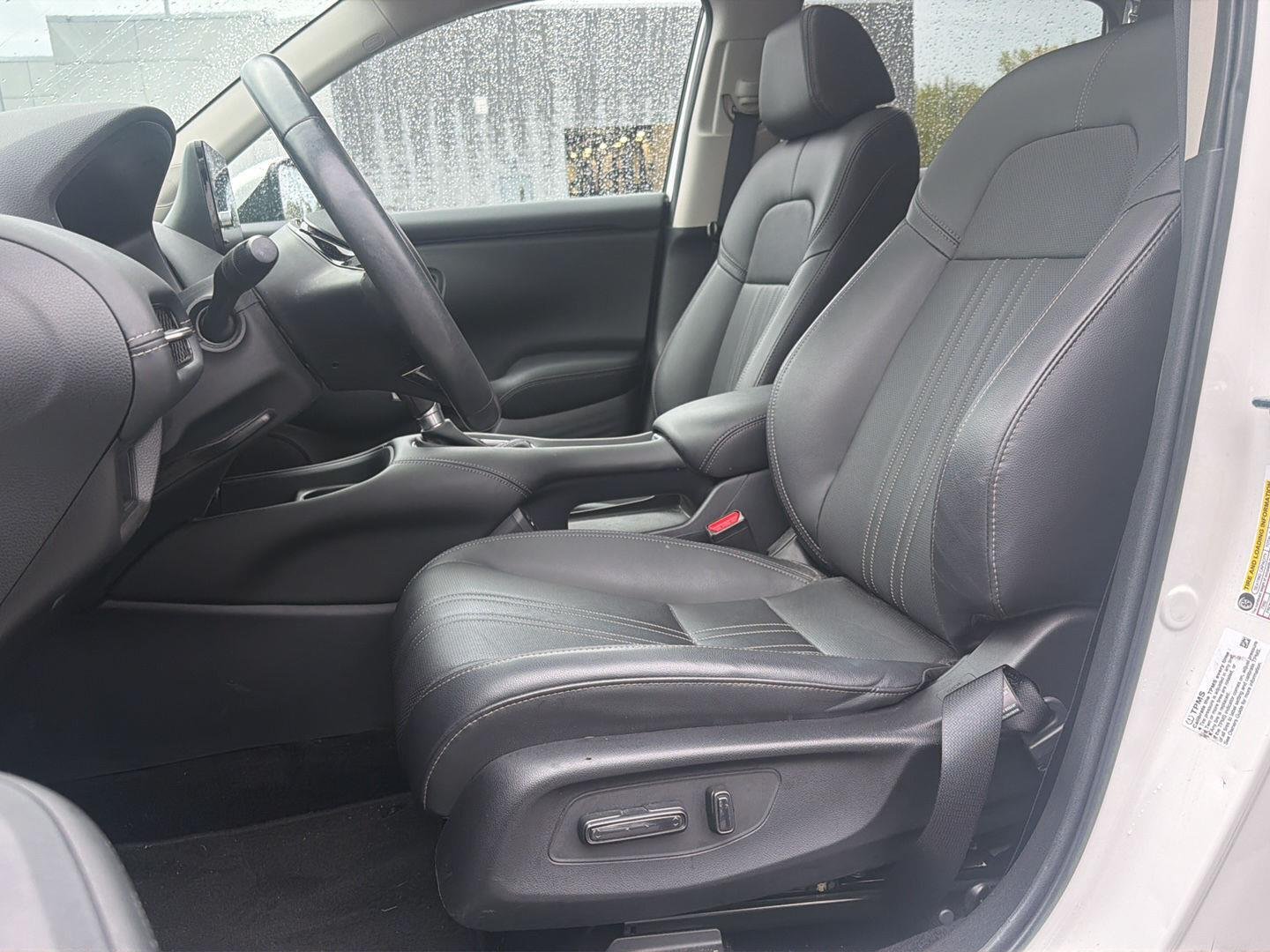 Used 2024 Platinum White Pearl Honda EX-L image 16