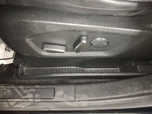 Used 2018 Black Ford SEL image 13