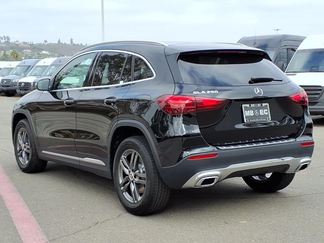 New 2026 Black Mercedes-Benz GLA 250 image 21