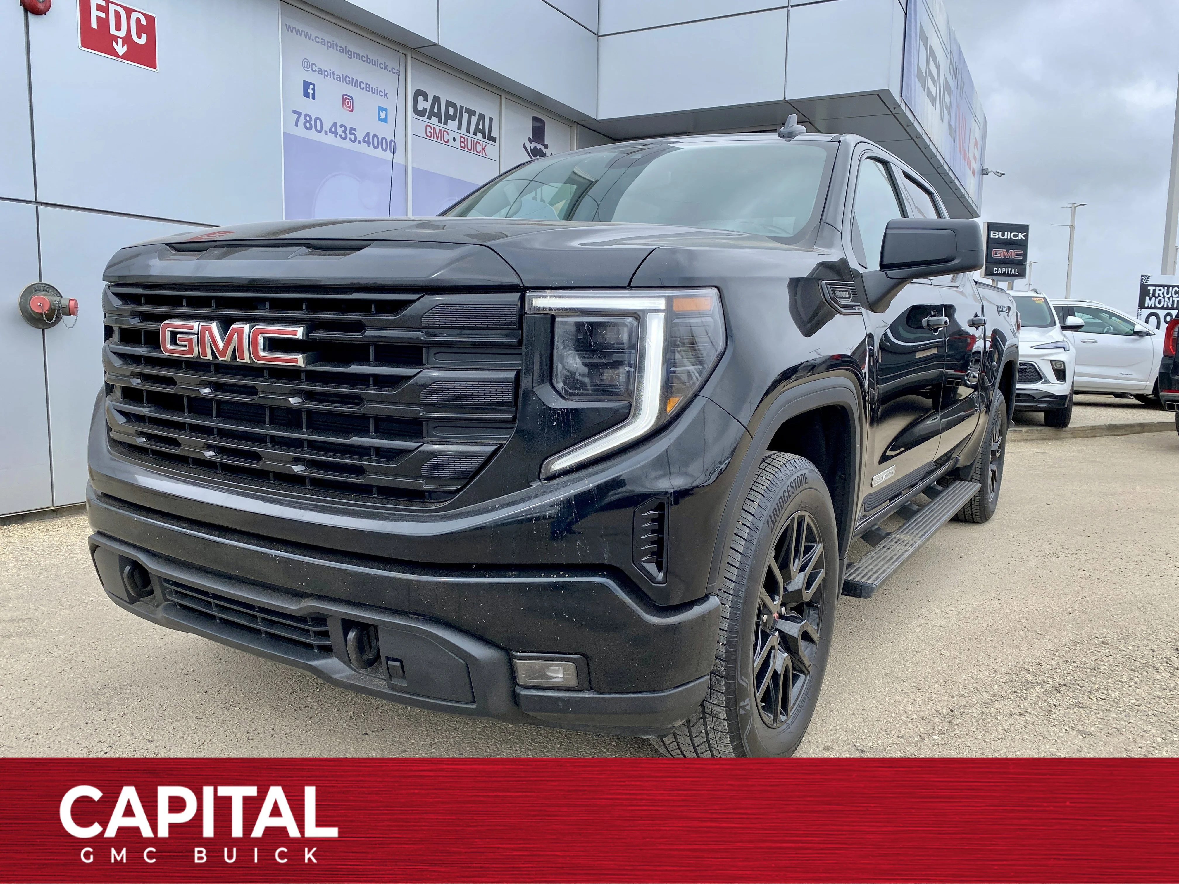 Used 2024 Black GMC Crew Cab Elevation * 6 PASSENGER * DUAL CLIMATE * RADAR CRUISE * image 1